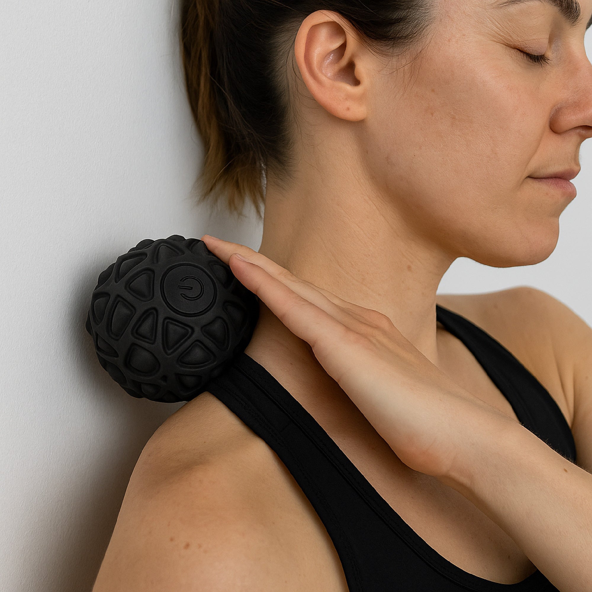 Pursonic Vibrating Massage Ball – Deep Tissue Relief at Your Fingertips - Gmoh LuxuryPursonic Vibrating Massage Ball – Deep Tissue Relief at Your FingertipsMassagerGmoh Luxury